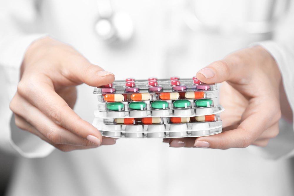 Лекарственные препараты продолжают поступать на аптечный склад