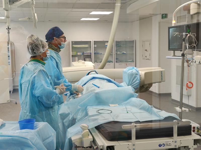 На новом ангиографе в Областном клиническом кардиодиспансере провели первые вмешательства