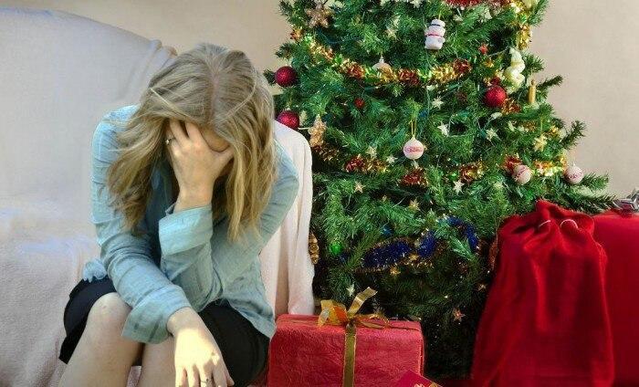 Новый год — это долгожданный праздник, наполненный добром и сказкой. Но есть и тёмная сторона праздника, о ней и рассказывает главный психолог ГУЗ ОКПБ Святой Софии Екатерина Юрьевна Кузьмичева.