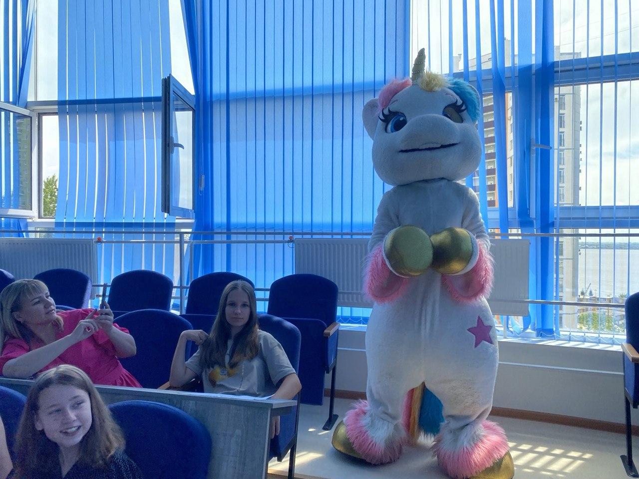 Состоялась церемония награждения победителей конкурса детских рисунков и фотографий