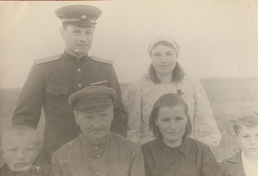 104 года исполнилось со дня рождения Василия Романовича Ермолаева 104 года исполнилось со дня рождения Василия Романовича Ермолаева